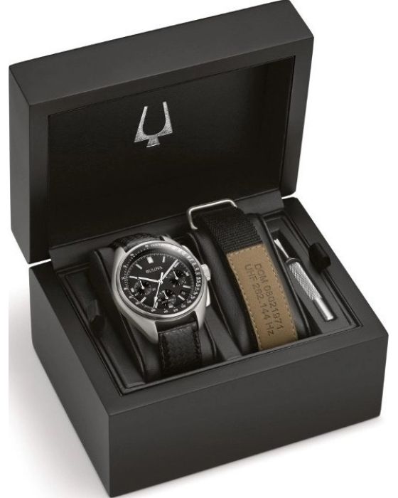Bulova Lunar Pilot Special Edition Moon Chronograph 96B251 - 