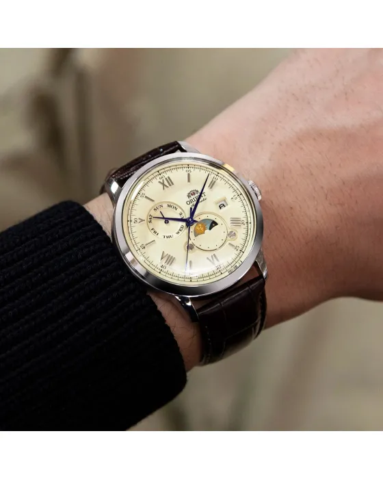 Orient Bambino Automatic Sun & Moon RA-AK0803Y30B, όψη 3