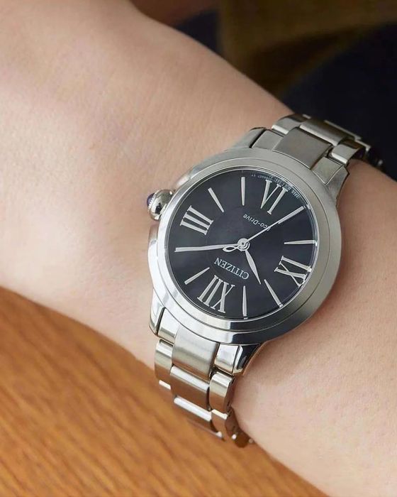 Citizen Elegance Eco-Drive EM1160-58E - 