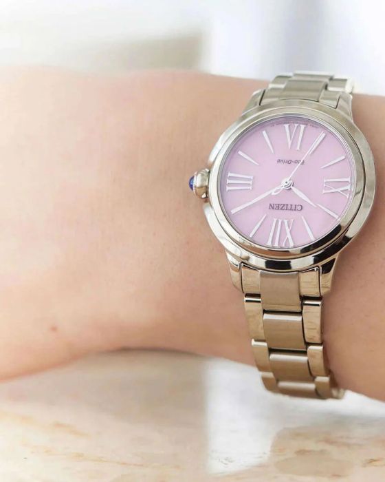 Citizen Elegance Eco-Drive EM1160-58X - 